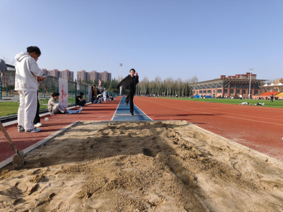 至诚书院举行运动会选拔赛